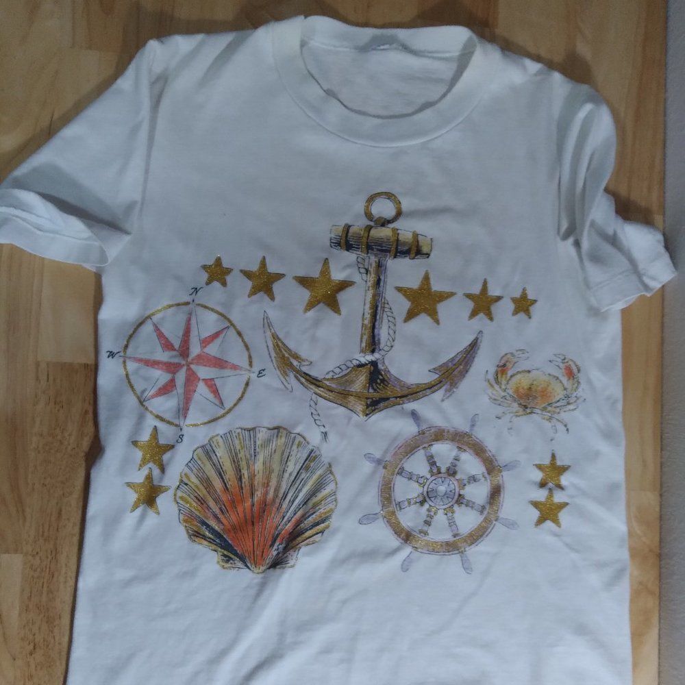 Vintage Nautical Sailing Ocean Shell Compass Tee